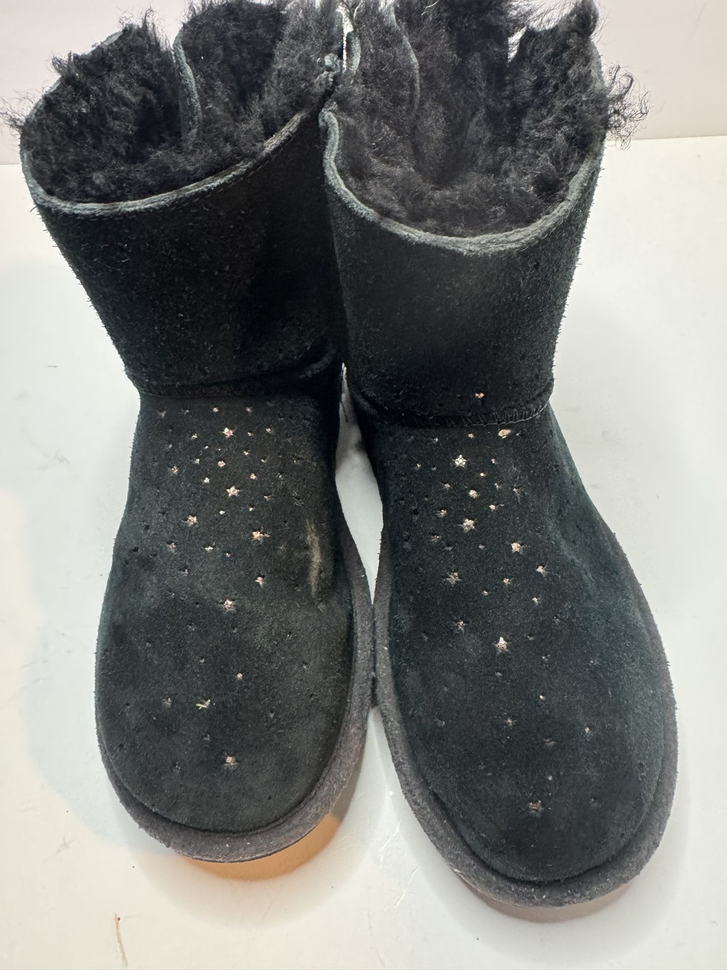 Women UGG Mini Star Black Suede Boots Size 6