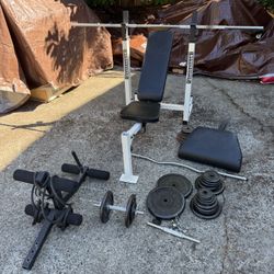 *****PENDING****WEIGHT BENCH   FREE