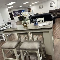 5pc Dining Table + Barstools 