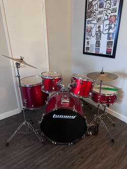 Ludwig BackBeat Complete 5-Piece Drum Set With Hardware and Cymbals - Wine Red Sparkle
