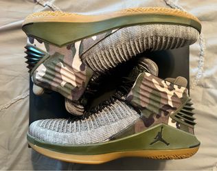 Air Jordan XXXII 32 - Veteran's Day - Size 13