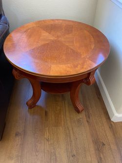 Round Wood End Table
