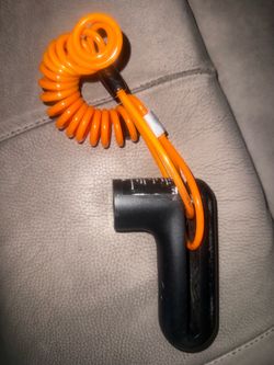 Disc Brake Lock with Coiled Cable