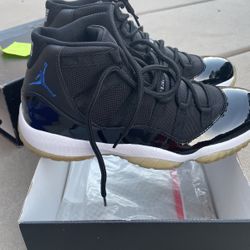 Jordan 11 Space Jam