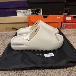 Yeezy Slides YZY YS-01 Cream