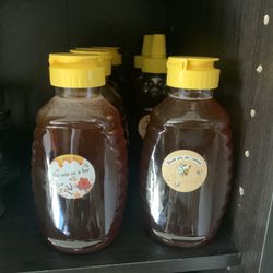 Raw Honey 1lbs Bottles 