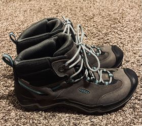 Keen Boots 9.5 W