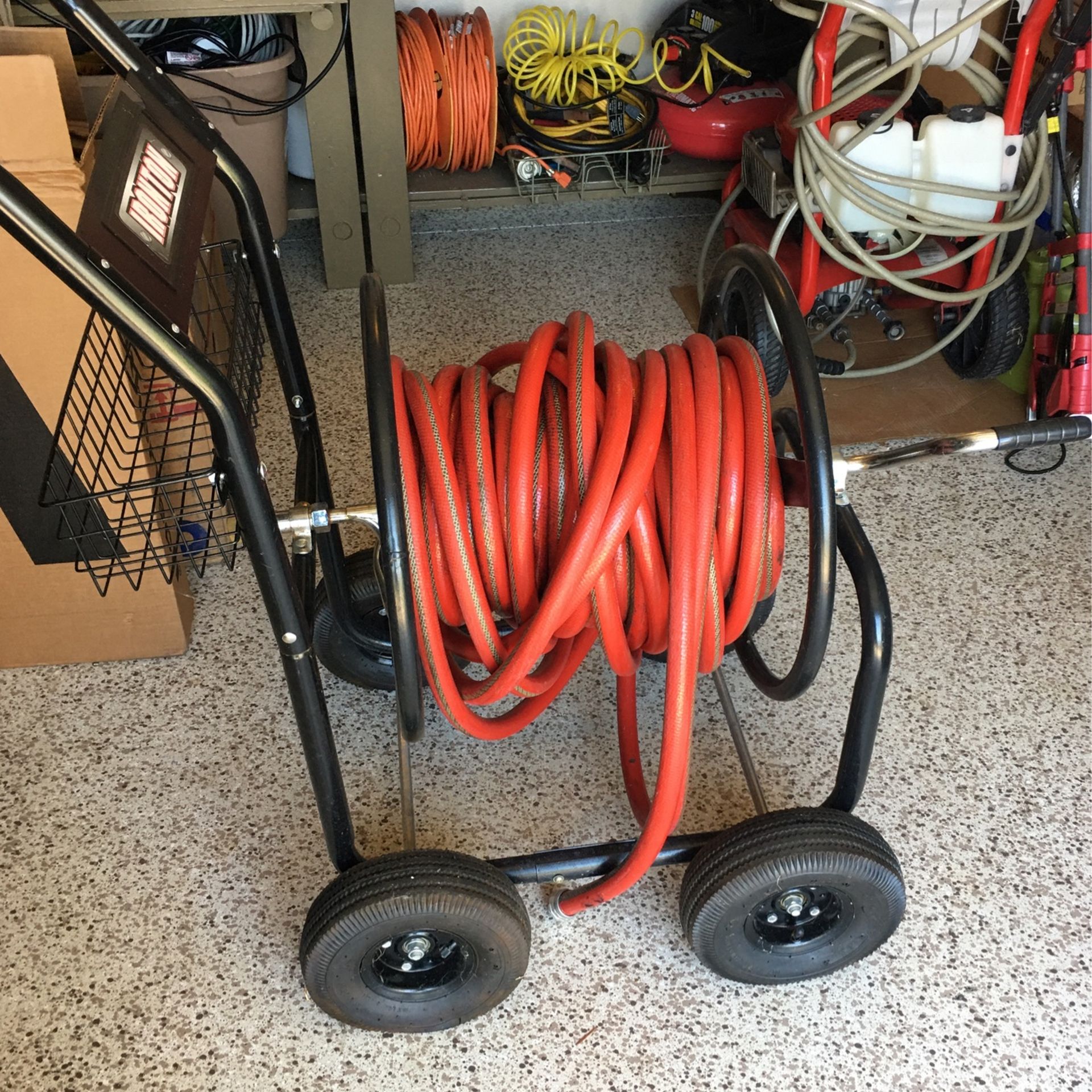 Northern Tool Hose Reel Cart And 100 ft Hose