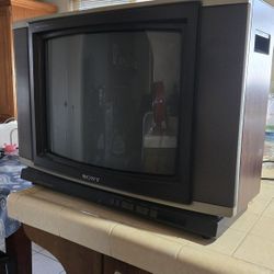 SONY TRINITRON Color CRT Television