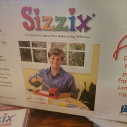 Sizzix Craft Machine and 4 Dies NEW 