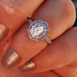 $2,500 At Zales Certified Natural VS2 3/4 Carat Diamond Engagement Ring
