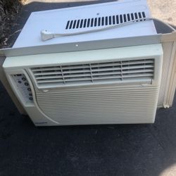 Very Good Condition Fedders Air Conditioner 