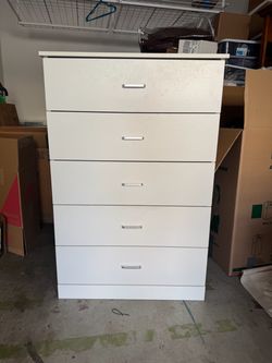 5 drawer chest of drawers