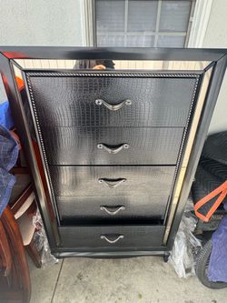 Black dresser