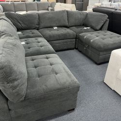 Modular sofa，$750