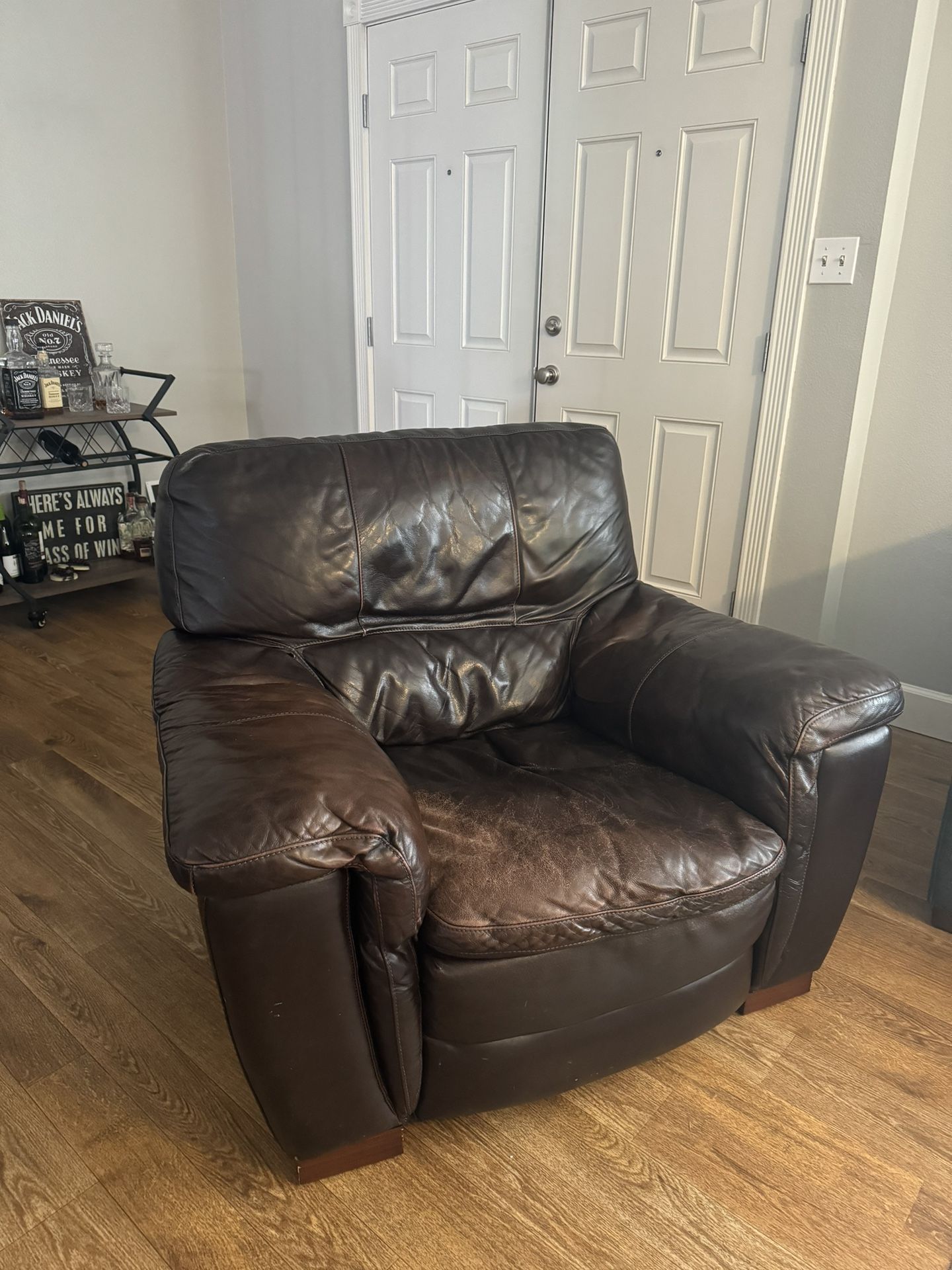 Oversized Brown Leather Armchair – Super Comfy!