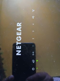 Netgear Ac1200 4port WiFi Router 2.4 And 5Ghz