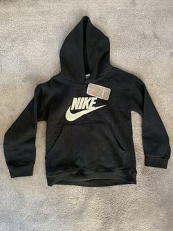 Boy’s Nike sweatshirt (new/unused)