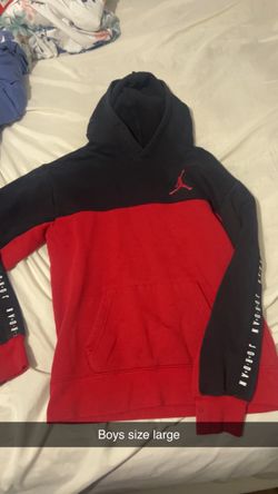 Boys Jordan hoodie size large