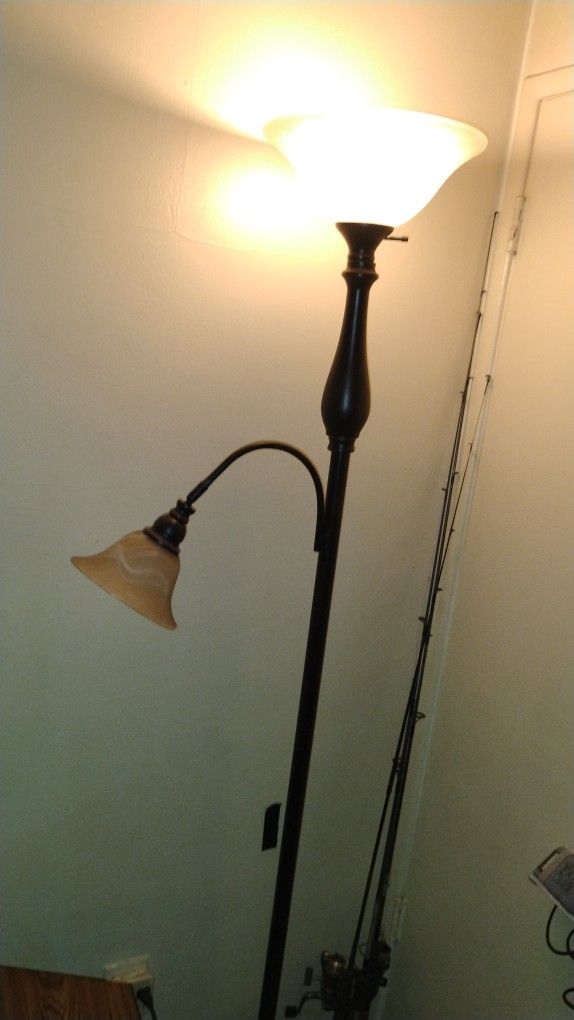 HI. EVERY1, Nice Antique Glass Lamp For Sale? $20/Cash