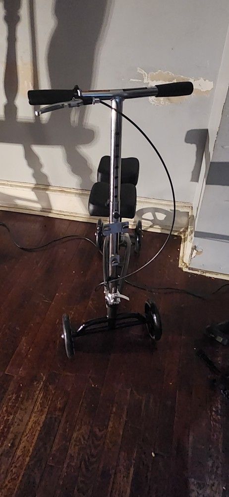 knee bicycle