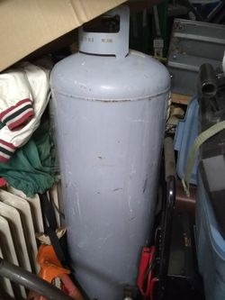 100lb Propane Tank