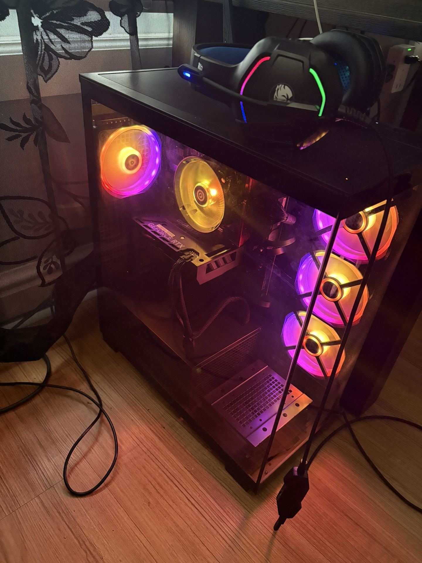 Gaming Pc With Desk Monitor Chair Keyboard And Mouse