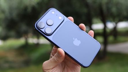 Mint IPhone 18pro