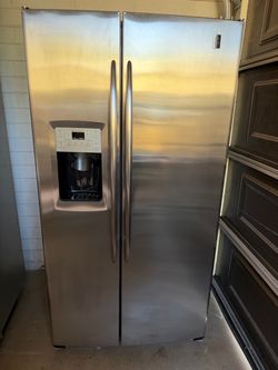 Ge profile refrigerator