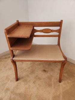 Telephone chair with 2 shelves