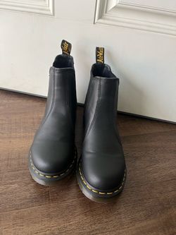 Dr Martens 2976 black Chelsea boots
