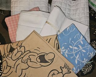 8 VINTAGE PILLOW CASES