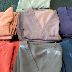 Women’s Scrubs