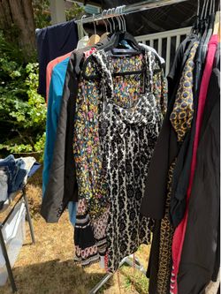 Brand Name Clothes - L / XL