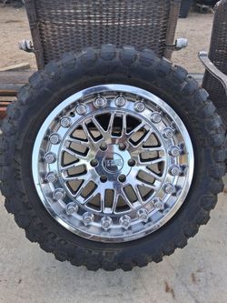 20" Black Rhino Fury Wheels & 33" Ironman M/T Tires (6-Lug Dual Fitment