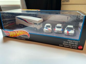 Hotwheels premium Bmw, Nissan set