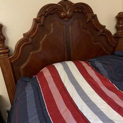 Bedroom set With Mattress  Queen Size 