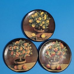 Handmade Ceraplat ceramic miniature plate in the shape of a peach (2) Lemon (1) 