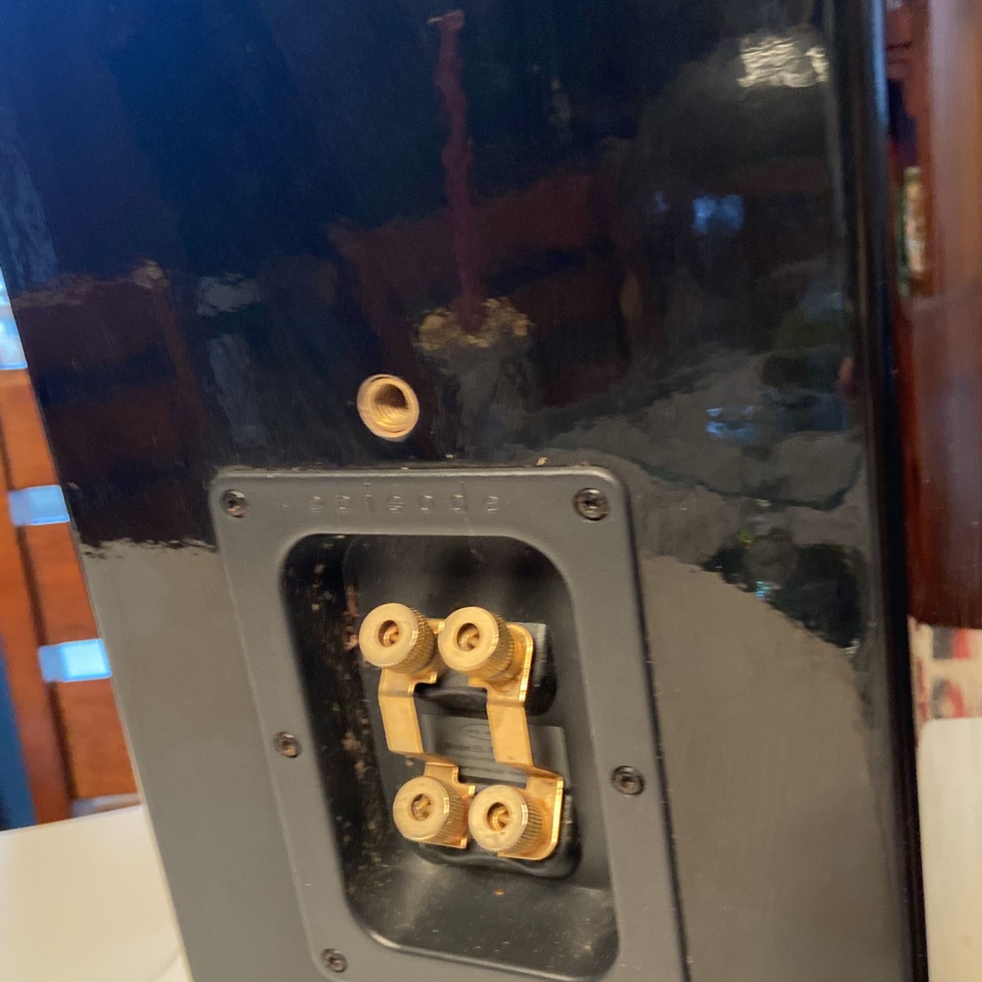 Episode ES 700 Series Monitor