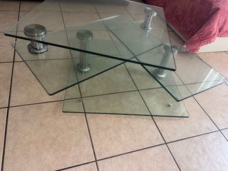 Center glass table