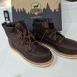 Red wing works boots Irish setter still in box ,size 13