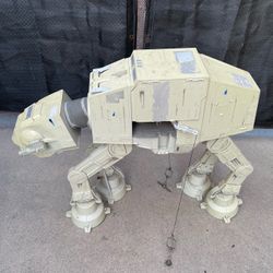 2010 Star Wars legacy Hasbro at at walker