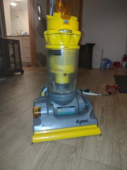 DYSON DC14  All floors!