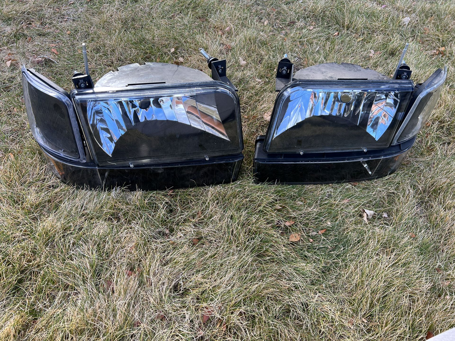 Ford F150 F250 F350 headlights 92-96