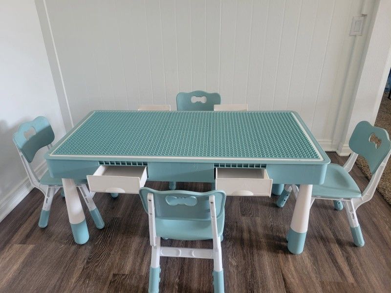 Kids Table