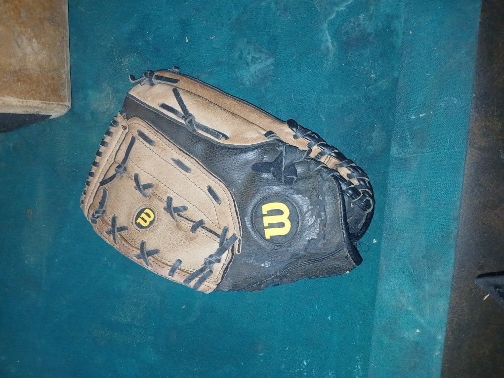 Wilson Softball Glove