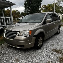 2009 Chrysler Town & Country