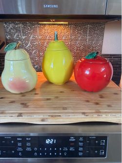McCoy/USA cookie jars.
