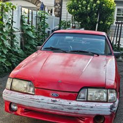1990 Ford Mustang