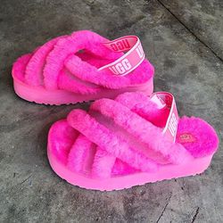 UGG sandals 